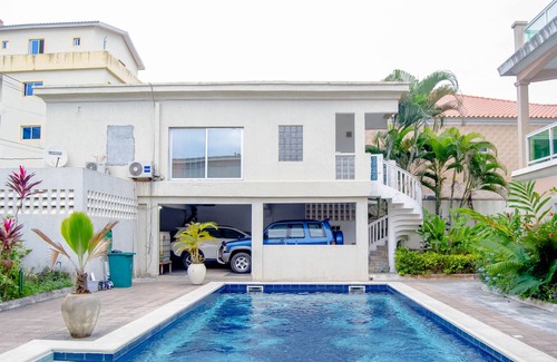 Pointe-Noire Appartement | ONE BEDROOM FLAT IN DOWNTOWN NEAR THE SEA