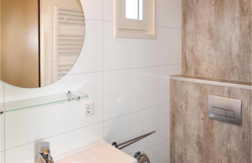 Sint-Annaland Maison | One-Bedroom Holiday Home In Sint-Annaland