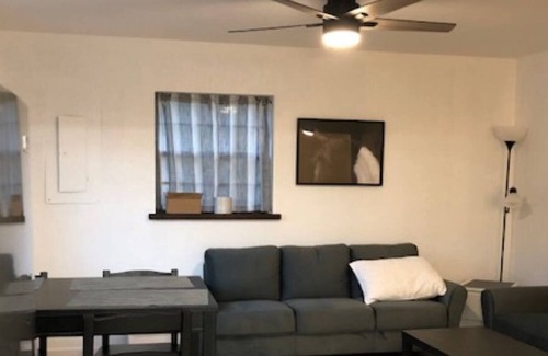 Fellowship Appartement | One Bedroom on picturesque horse farm. Newly renovated.
