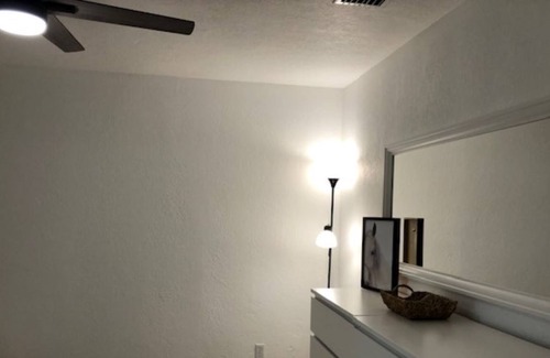 Fellowship Appartement | One Bedroom on picturesque horse farm. Newly renovated.