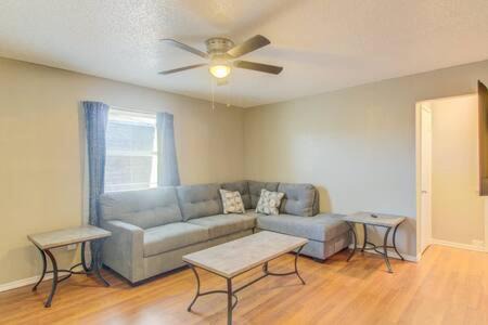 Lawton Appartement | One-bedroom ready for you near Fort Sill