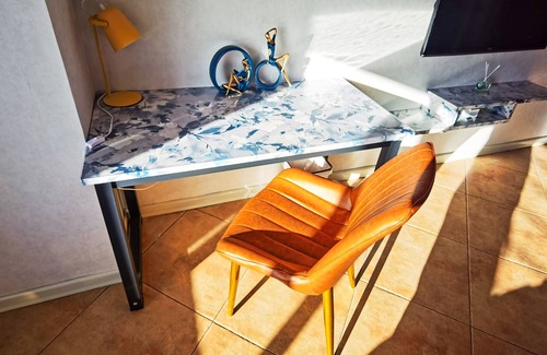 Hohhot Appartement | One Bedroom Studio Apartment in Hohhot CBD CITYMALL King Size Bed