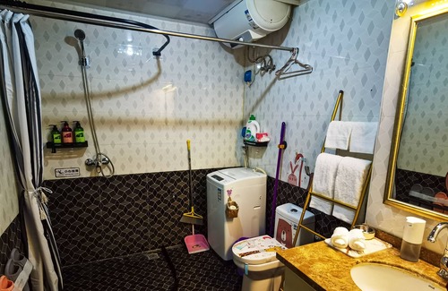 Hohhot Appartement | One Bedroom Studio Apartment in Hohhot CBD CITYMALL King Size Bed