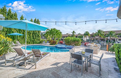 Coral Ridge Copropriété | One-bedroom Suite | Heated pool | Dock Access | Quiet Neighborhood | SaltAire Two | RESlDENCES
