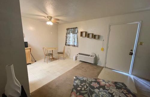 Lawton Appartement | One BR Comfort Awaits Near Ft Sill