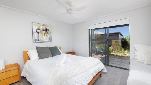 Boat Harbour Villa | One Mile Retreat