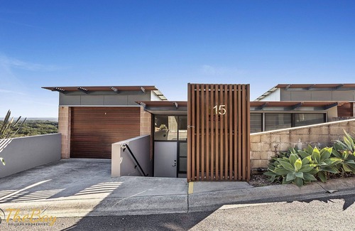 Boat Harbour Appartement | One Mile Ridge No.15 - Beautiful bushland views - WiFi, Air Con - Pool in Complex
