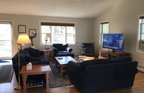 Storrs Maison | One month minimum. Great for visiting professors or traveling nurses.
