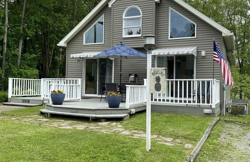 Conneaut Lake Maison | Cottage unique en son genre, près du lac, de la marina et du golf, calme et confortable