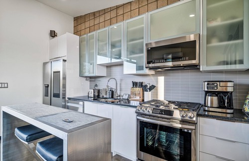 Cave Creek Maison | One-of-a-Kind Modern Masterpiece - Incredible Views, Privacy and Right in Town!