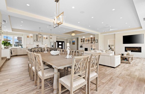 Gloucester Maison | One of a kind ocean front property - private section of Wingaersheek Beach.