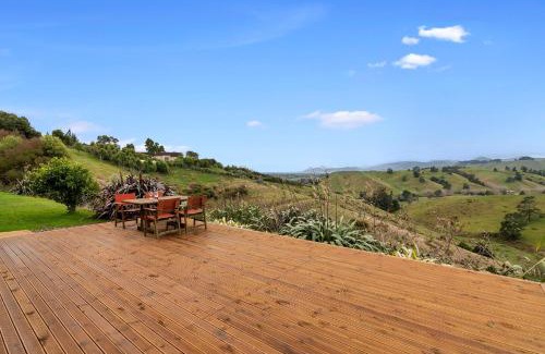 Wakefield Maison | One Two Eight - Richmond Holiday Home
