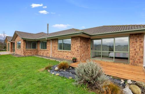 Wakefield Maison | One Two Eight - Richmond Holiday Home