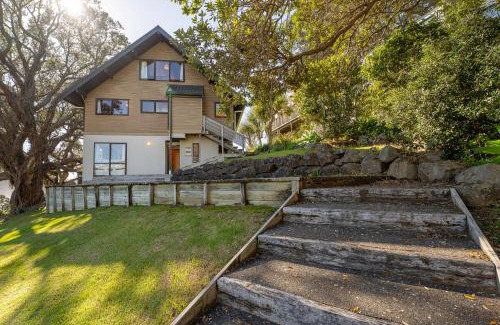 Onemana Maison | Onemana - Beautiful Beachfront