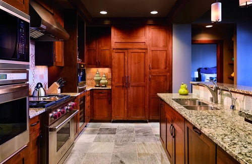 Truckee Copropriété | ONLY 10/6-11 - Ritz Carlton 3-bedroom condo Tahoe with AC, fitness room, WiFi