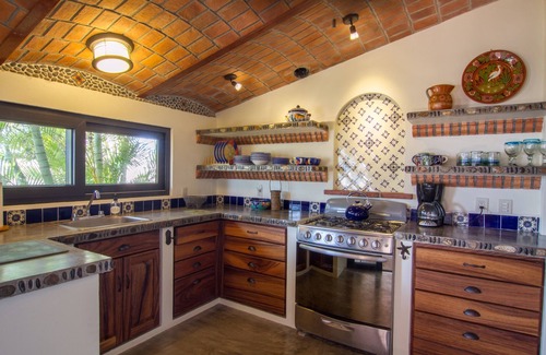 Chacala Maison | SEULE MAISON SUR LE SABLE / SLEEPS 7 @ 51, 00 $ par nuit et par personne