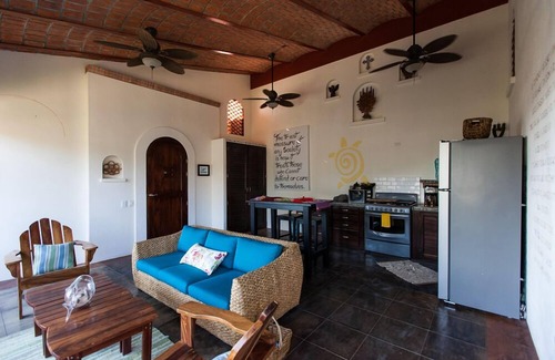 Chacala Maison | SEULE MAISON SUR LE SABLE / SLEEPS 7 @ 51, 00 $ par nuit et par personne