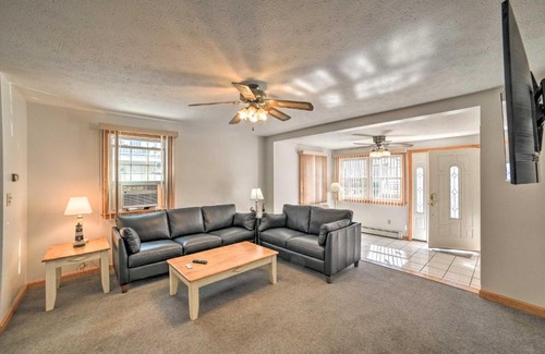 Old Orchard Beach Appartement | OOB Apt - 1 Block to Bay, Half-Mile to Pier!