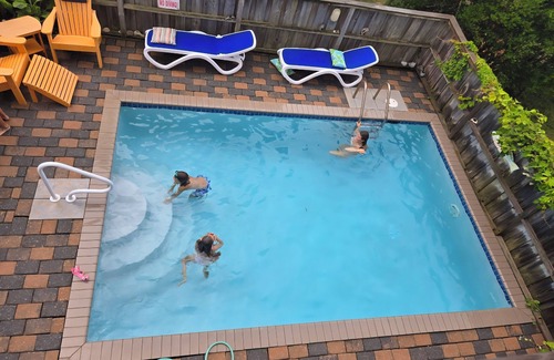 Avon Maison | Oh la la! Piscine ouverte de mai à septembre