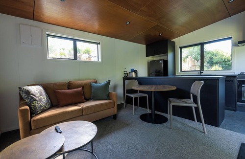 Okauia Autre | Opal Hot Springs & Holiday Park
