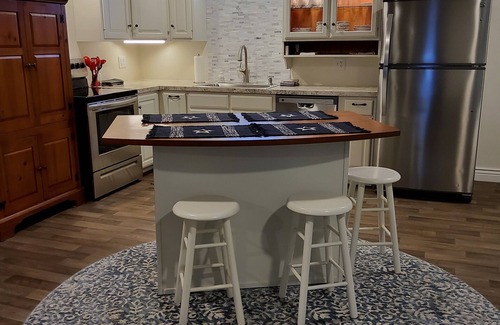 Sarver Appartement | Open- Concept Design Studio- great getaway with so much room to spread out