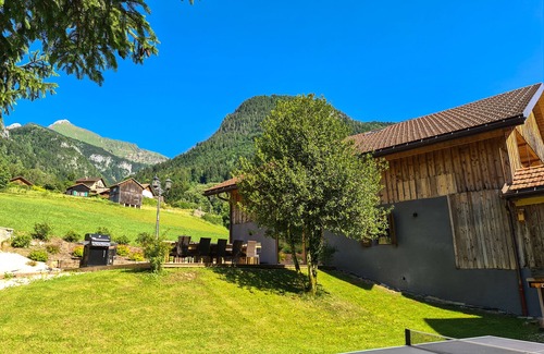 Le Petit-Bornand-les-Glieres Lit Et Petit-Déjeuner | Open Living Hôtel & Spa - Chalet Avec Jacuzzi, Sauna, Hammam, Billard