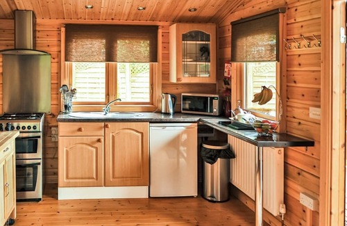Ystradgynlais Chalet De Ski | 2 chambres à coucher à Brecon Beacons National Park,