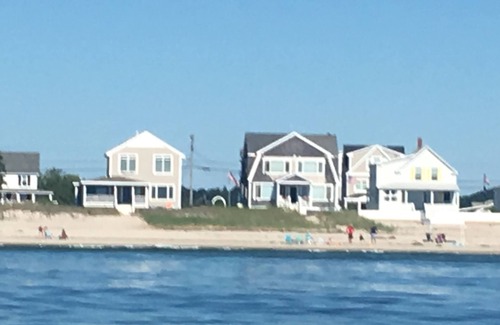 Wells Beach Maison | Open the Slider and you are on the Beach!