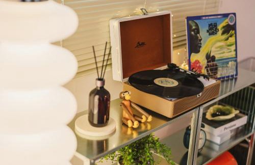 Sadang-dong Appartement | Opening Special,4 min to Airport Bus, 6 min to Olive Young, fast access to Gangnam, Jamsil, Jongno, Hongdae, Express Bus Terminal , anywhere in the city