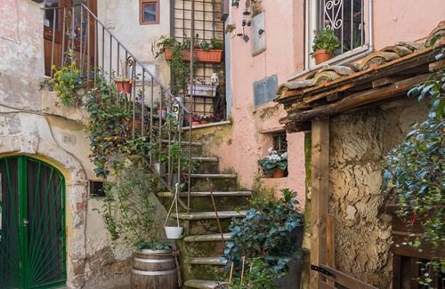 Mazzano Romano Maison | Opera Suites - The Path to Happiness