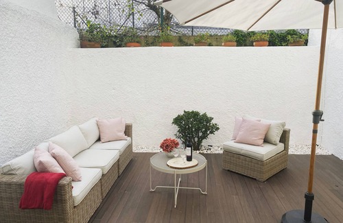 Lapa Appartement | Oporto City Center Apartment with terrace