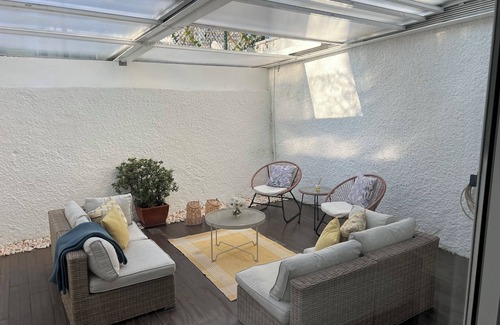 Lapa Appartement | Oporto City Center Apartment with terrace