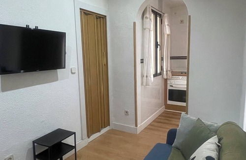 Las Acacias Appartement | Opportunity to enjoy a home in downtown Madrid and in front of Madrid Rio!