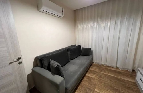 Kultur Mahallesi Appartement | Opposite Erasta shopping center, in the center, 3 km from the sea.