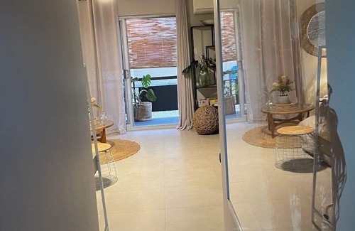 Newmarket Appartement | Opposite Sedgley Park 2 bedroom spacious apartment with 2 Queen size beds