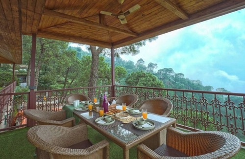 Kasauli Maison | Opulence Kasauli| 7 bedroom Villa | Open Theatre