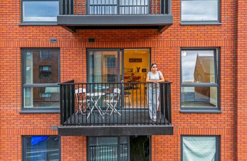 Bordesley Appartement | Opulent 2BR Balcony & Breathtaking skyline views