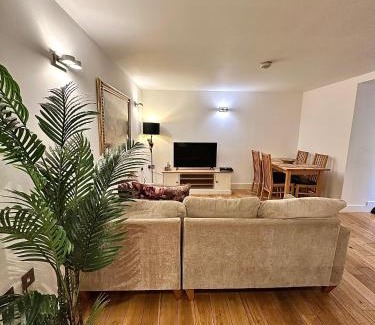 Bromley North Appartement | Opulent oasis in London
