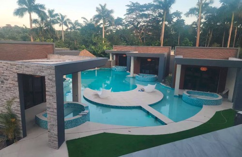 St. Ann's Bay Villa | Opulenz DraxHall