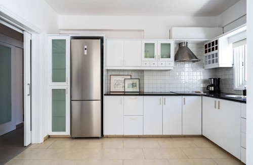 Larnaca City Centre Appartement | Oracle 2-Bedroom Apartment in Larnaca