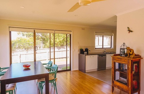 Apollo Bay Maison | Orana 2 blocks to Beach FREE Wifi