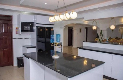 Eldoret Maison | ORANA Luxury Palace: Elegant and cozy modern home near Eldoret Airport and city
