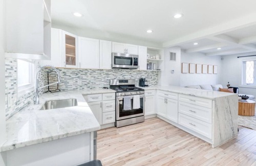 Anacostia Maison | Orange Door Abode - Modern Design
