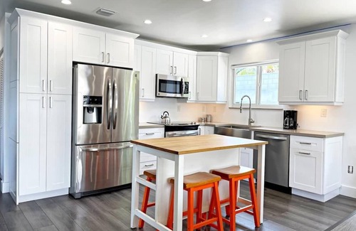Hendricks and Venice Isles Appartement | Orange Dream in the Sky