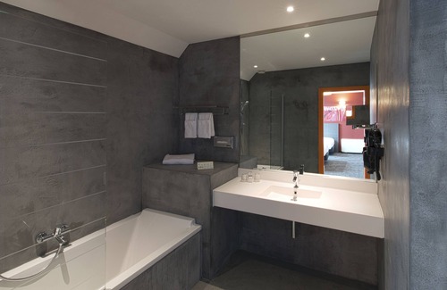 La Louviere Hôtel | Orange Hotel La Louvière