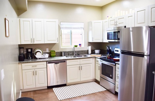 Palo Verde Maison | 2018NEW HOME 2BR 2 SALLE DE BAIN PRIVÉE PROCHE UA (Un2)