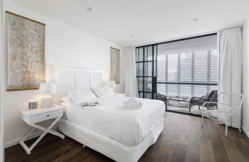 Brunswick Appartement | 'Orangerie' A Stunning Shoe Factory Conversion