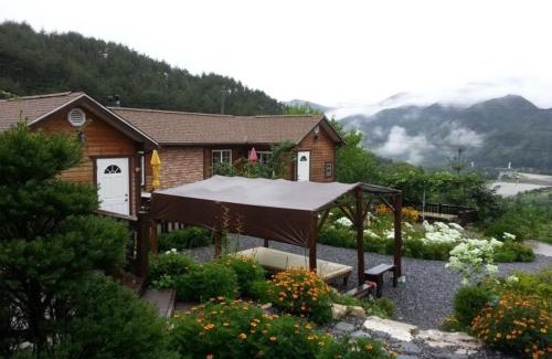 Jeongseon Maison | Oraview Pension