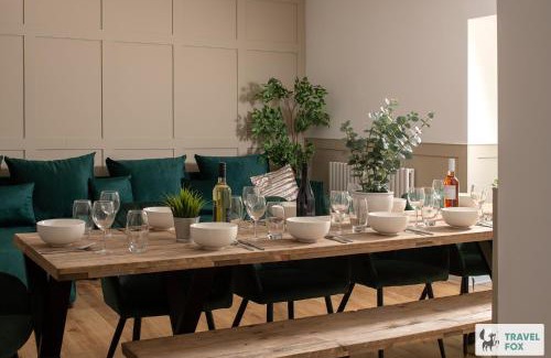 Bont Newydd Maison | Orchard Cottage and Hot Tubs - 15mins To Snowdon