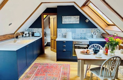 Wedmore Cottage | Orchard farm -Honeyloft